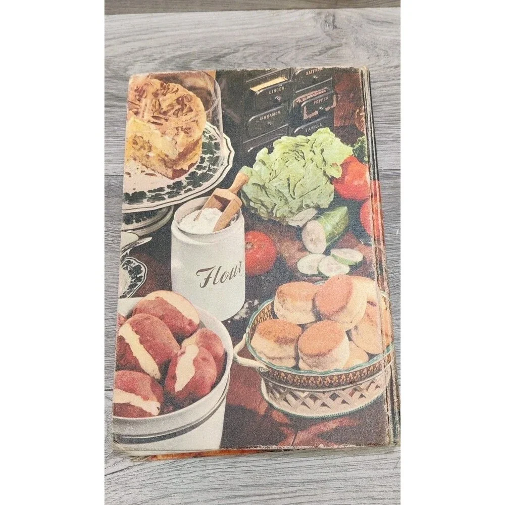 Betty Crocker's Picture Cook Book Revised Enlarged Second Edition 4th Print 1956